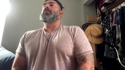 suavecito67 online show from November 2025 06:07:01 PM