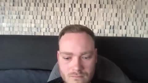 sub_austr online show from March 2025 04:17:01 PM