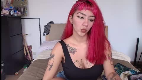 Snapshot of sublimetouch chatting on June 2026 08:44:01 PM Zoe online show from June 2026 08:44:01 PM