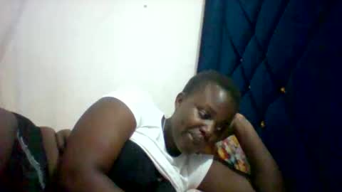 submissive_slut001 online show from November 2025 10:37:01 AM