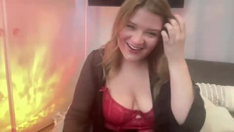 Scarlet online show from May 2026 07:19:02 PM