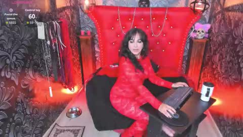 Yunna online show from October 2025 04:19:01 PM