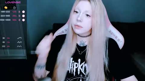 succubus_leslie online show from October 2025 09:33:01 PM
