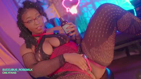 Succubus RoseMilk online show from February 2026 12:31:01 AM