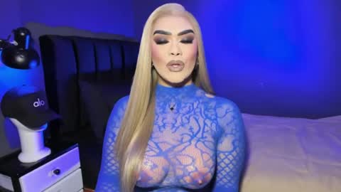 Snapshot of suckablecockoffreya chatting on June 2026 09:40:01 AM JADE ELYSE online show from June 2026 09:40:01 AM