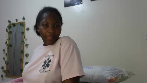 Beverly online show from December 2024 07:17:02 PM