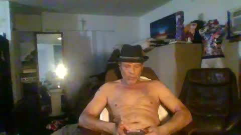 SUCKITU812 online show from February 2025 10:51:02 AM