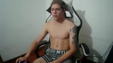 suez666 online show from November 2025 03:39:01 AM