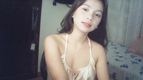 Snapshot of sugar_jazzz chatting on May 2026 07:00:01 PM Rosiee online show from May 2026 07:00:01 PM