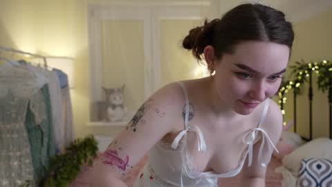 Rikki online show from February 2025 08:23:02 PM