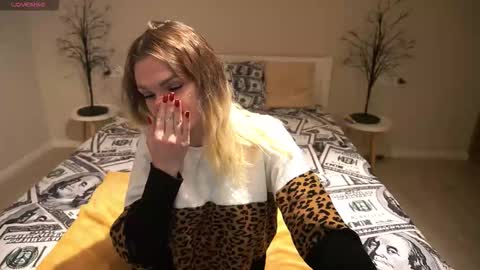 Kate online show from November 2025 06:24:02 AM