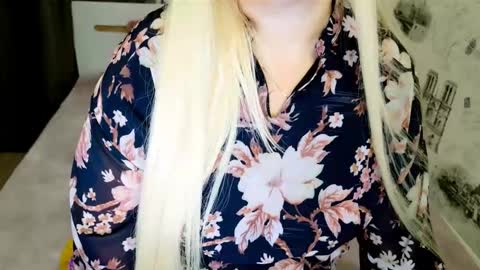 sugarkissx online show from September 2025 03:46:02 PM