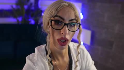 Sugar online show from October 2025 11:30:01 AM