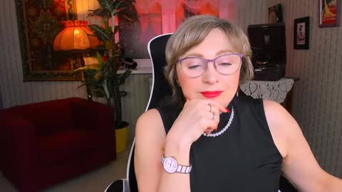 Vivien online show from January 2025 06:13:01 PM