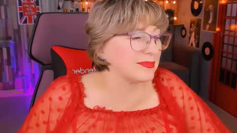 Vivien online show from November 2025 02:17:01 PM