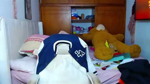 Cami   Back in 2 hours online show from February 2025 07:12:02 AM