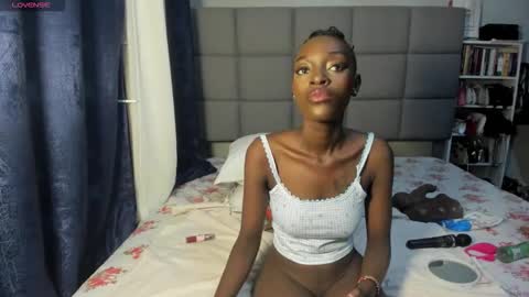 suhaila_suu online show from March 2026 02:18:02 AM