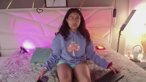 SUKI online show from November 2025 12:33:01 PM