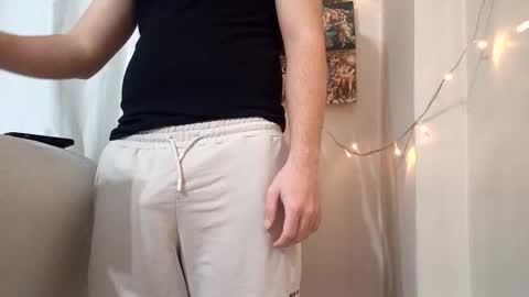 Niko online show from December 2025 06:38:01 PM