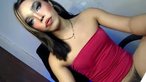 sultry_sirenxx online show from September 2025 04:28:02 PM