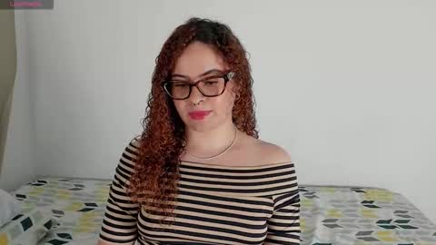 Snapshot of sultrysecrets_ chatting on February 2026 09:54:01 PM Ann online show from February 2026 09:54:01 PM