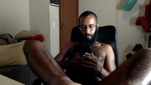 Snapshot of sumjang chatting on February 2026 01:14:01 AM Sumjang and Luksmen online show from February 2026 01:14:01 AM