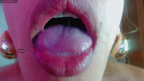 Summer online show from December 2024 05:07:01 AM