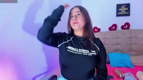 summer_girls01 online show from November 2025 04:00:02 AM