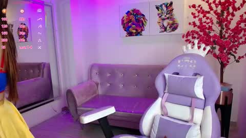 summer_miller online show from October 2025 11:46:02 AM