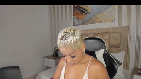 Summer online show from December 2025 11:30:02 AM