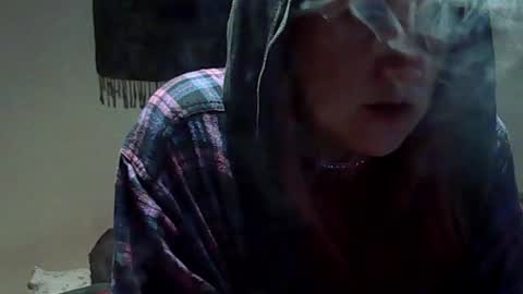 Summer Rainz online show from December 2024 05:00:02 AM