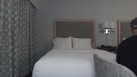 Summer Rainz online show from October 2025 03:04:01 AM