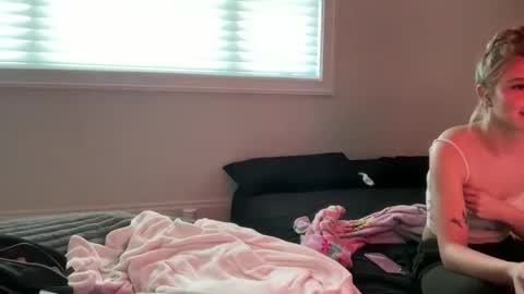 Snapshot of summerclarke2 chatting on September 2025 08:55:02 PM summerclarke2 online show from September 2025 08:55:02 PM