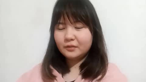 Mia online show from March 2026 11:04:01 AM