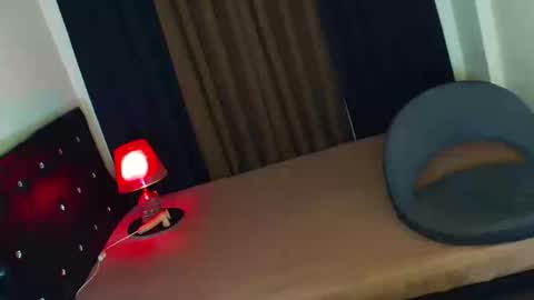 Snapshot of summerleonets chatting on December 2025 05:02:01 AM Summer online show from December 2025 05:02:01 AM