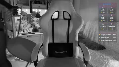 Miss Nelly online show from January 2025 12:08:01 PM