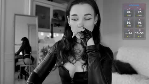 Miss Nelly online show from February 2025 02:01:01 PM