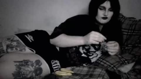 Snapshot of sundaygoth chatting on July 2026 09:11:01 PM sundaygoth online show from July 2026 09:11:01 PM
