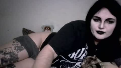 Snapshot of sundaygoth chatting on August 2026 07:35:01 PM sundaygoth online show from August 2026 07:35:01 PM