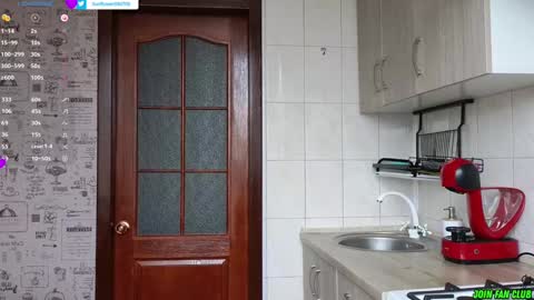 Tina. Im topless model  online show from December 2024 09:07:02 AM