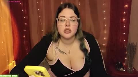 Tina. Im topless model  online show from September 2025 03:14:01 PM