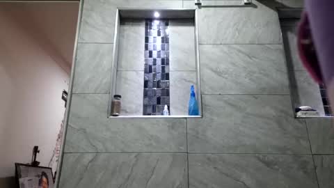 Jeraldine online show from February 2025 12:49:02 AM