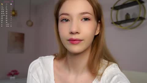 Lily online show from September 2025 02:40:01 PM