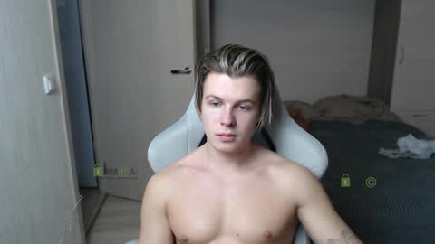 Snapshot of sunny1girl chatting on February 2025 12:30:02 PM Alice and Sergey online show from February 2025 12:30:02 PM