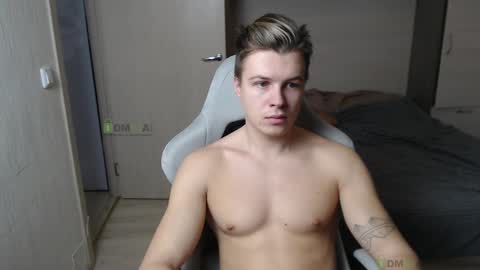 Snapshot of sunny1girl chatting on February 2025 07:05:01 AM Alice and Sergey online show from February 2025 07:05:01 AM