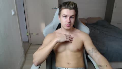 Snapshot of sunny1girl chatting on March 2025 07:38:02 AM Alice and Sergey online show from March 2025 07:38:02 AM