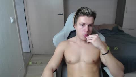 Snapshot of sunny1girl chatting on March 2025 09:32:02 AM Alice and Sergey online show from March 2025 09:32:02 AM