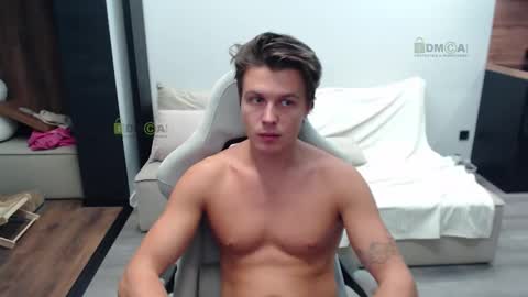 Snapshot of sunny1girl chatting on October 2025 05:58:02 PM Alice and Sergey online show from October 2025 05:58:02 PM