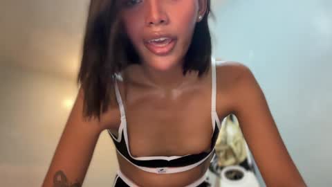 ANGEL-DONT FORGET TO THUMBS UP AND FOLLOW online show from January 2025 03:41:02 AM