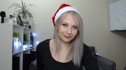 Snapshot of sunny_bunny6 chatting on December 2024 08:07:01 PM Naomi online show from December 2024 08:07:01 PM